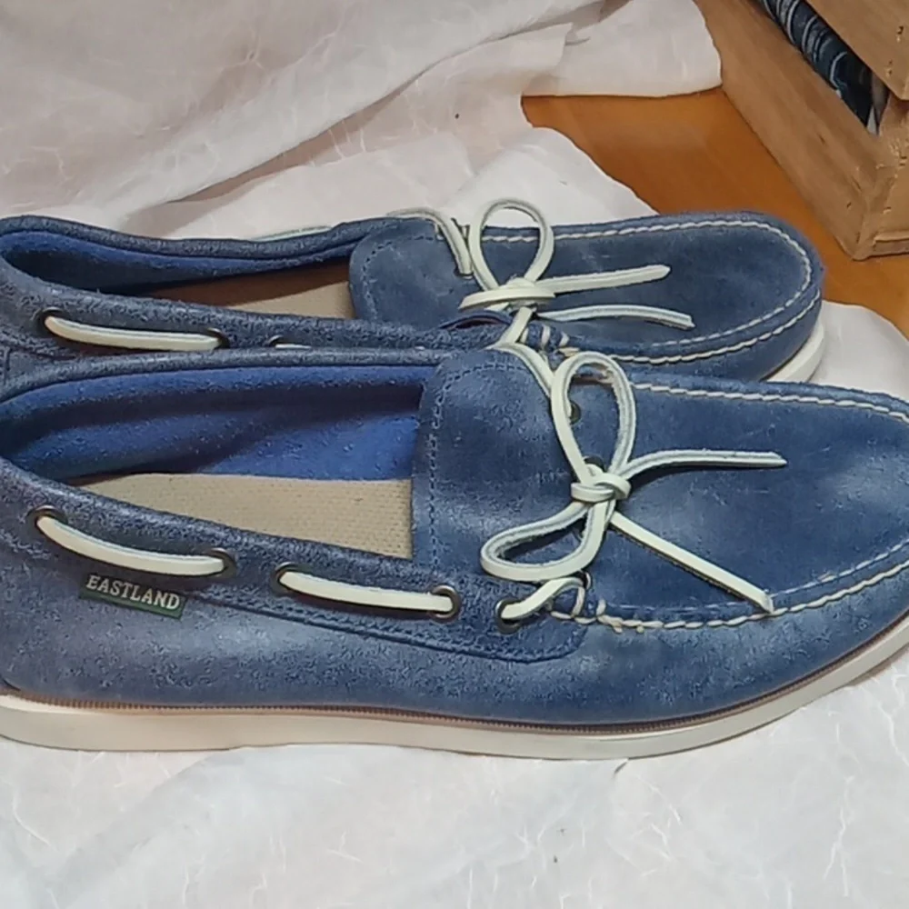 Eastland blue leather boat shoe size 9.5